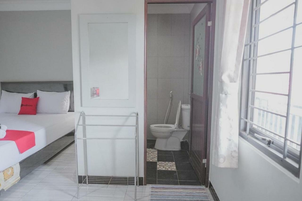 Reddoorz Syariah Near Kantor Walikota Jambi Exterior photo